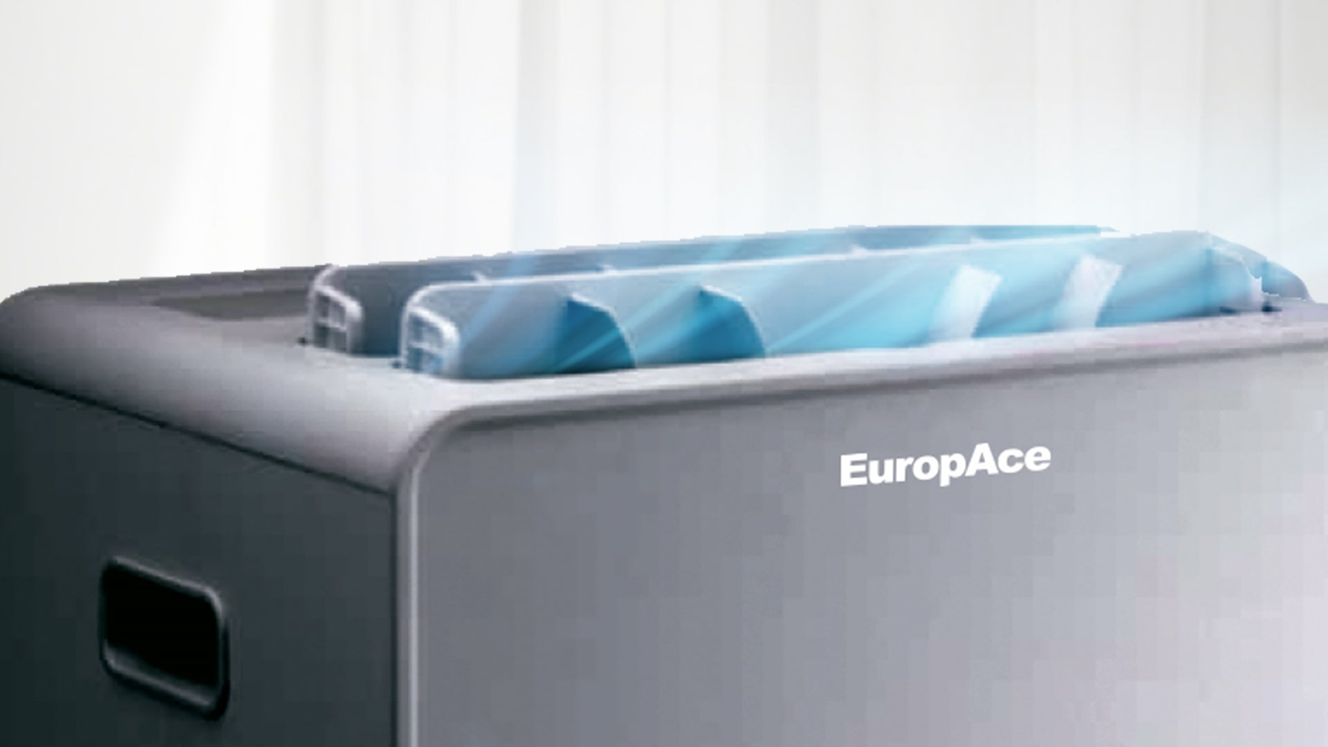 Dual Louvers for Enhanced Dehumidification